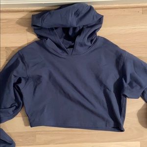 Lululemon crop sweatshirt